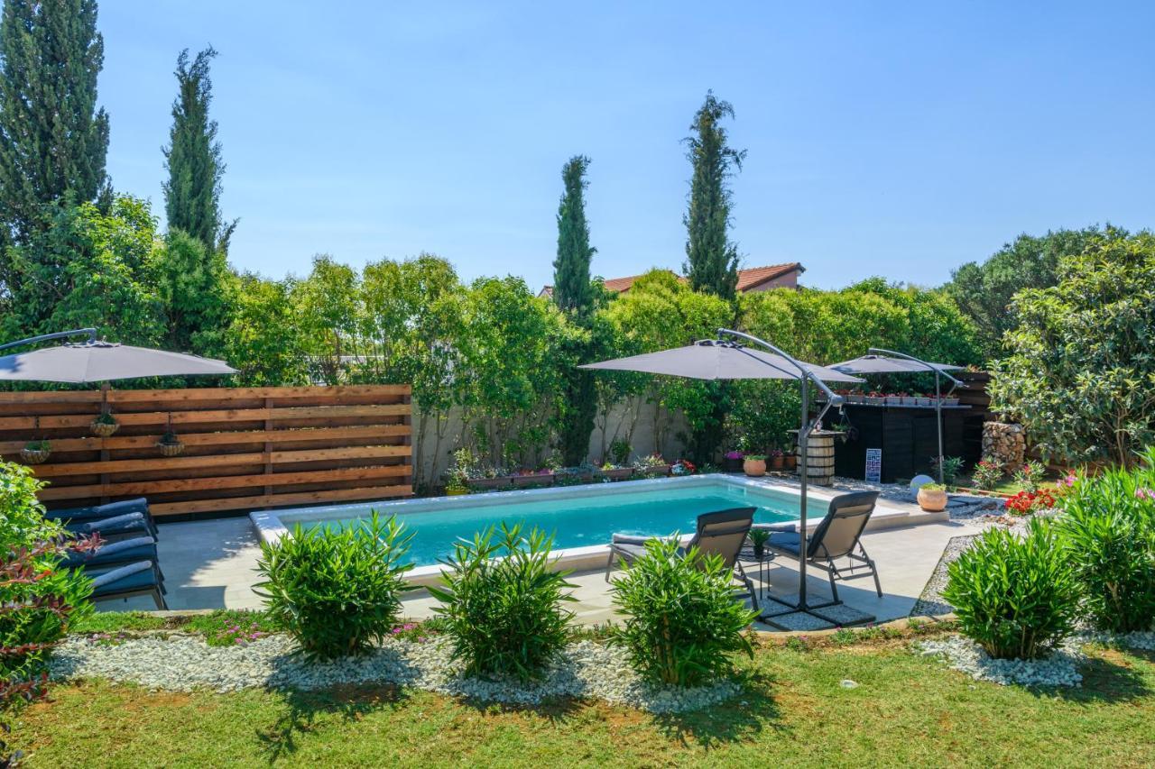 Haus Rustica Holiday home Pula